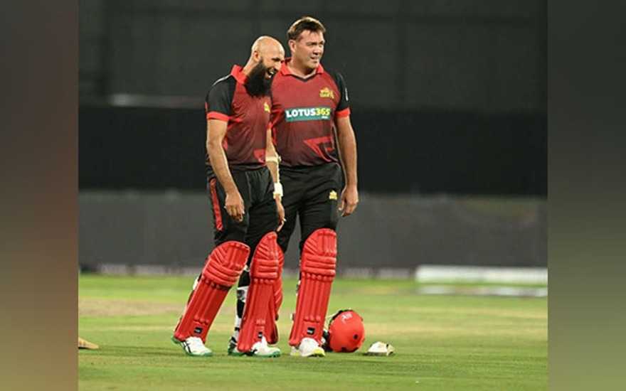 Hashim Amla and Jacques Kallis in LLC