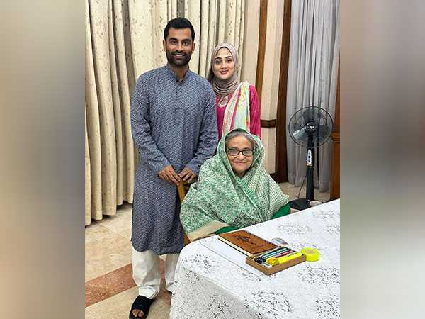 Tamim Iqbal and his wife with Bangladesh's PM Sheikh Hasina