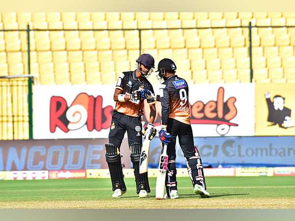 Hubli Tigers' Manvanth Kumar and Manish Pandey in action against Kalyani Bengaluru Blasters during KSCA T20 (Image: KSCA T20)