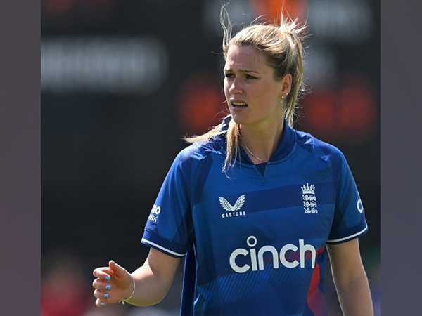 Lauren Bell (Photo: England Cricket/ Twitter)