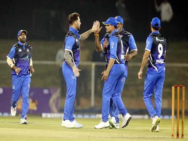 Mumbai Champions celebrates after winning their win over Indian Veteran Premier League (Image: BVCI/IVPL)